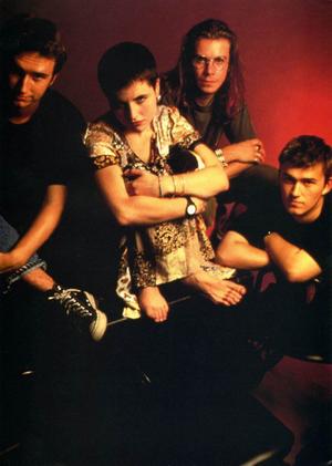 the_cranberries_1993_08a