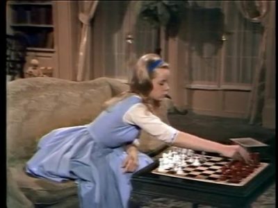 1966_Alice_Through_the_Looking_Glass_212