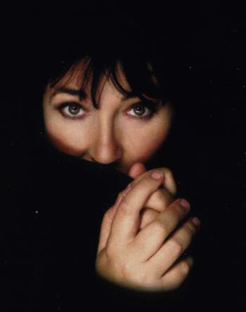Kate_Bush_How_to_be_invisible_2